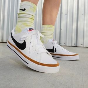 Nike~Women’s Court Legacy Next Nature Shoe in Size 9.